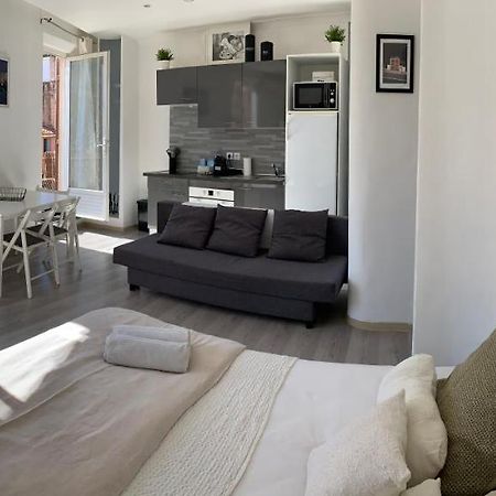 Au Coeur Du Village Joli Studio Cassis Bagian luar foto