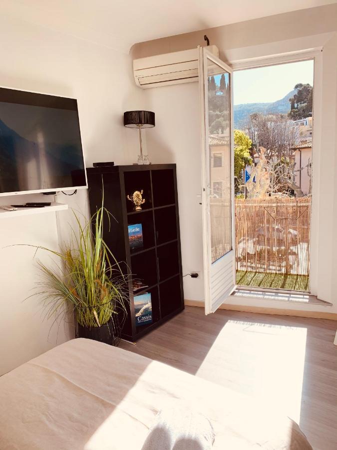 Au Coeur Du Village Joli Studio Cassis Bagian luar foto
